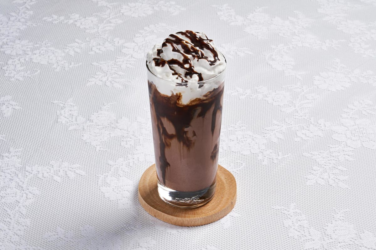 강아지와 함께 쉬기 좋은 편안한 분위기의 카페